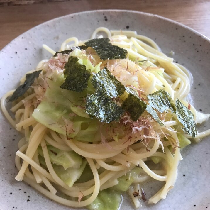 あっさり！キャベツと鰹節、味付け海苔のパスタ